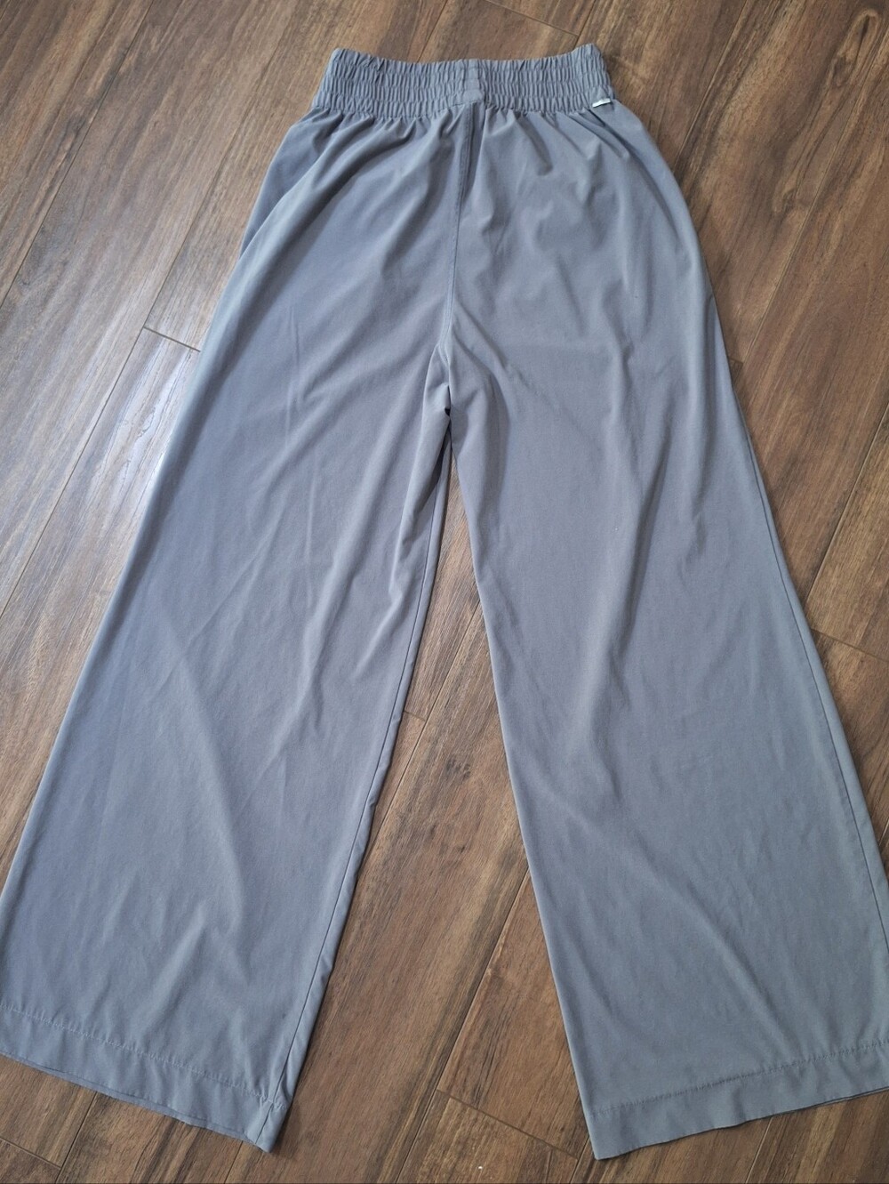 Vuori Women's Villa Wideleg Pant Gray Regular Small Pullon Casual Lightweight S